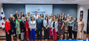 CONAMA actualiza estrategia nacional para prevenir el embarazo adolescente en el país