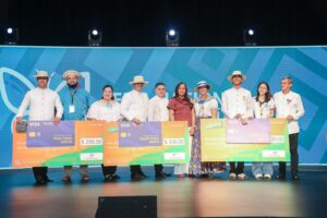 Gabriel Villar se alza con el primer lugar y el premio a la elegancia masculina en el “Certamen de la Camisilla 2026”